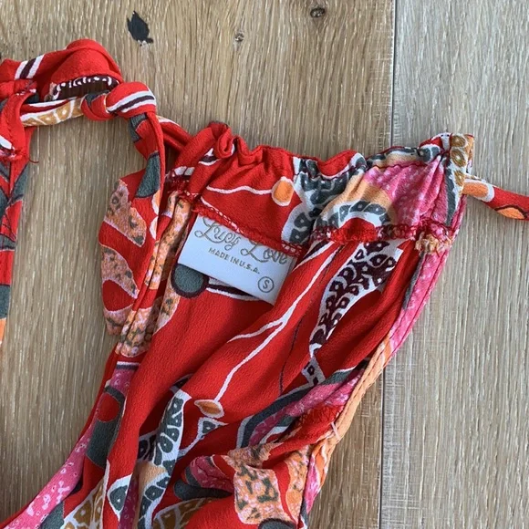 Red - Picture 3 of 3